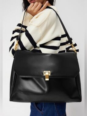 NEW Cider Black Shoulder Bag Gold Hardware
Clasp Women Solid Matte